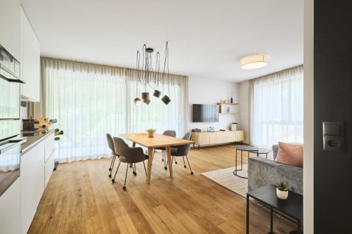 See Apartment | Stilvolle Luxuswohnung in der Residenz Silvretta, inkl Silvretta Card Premium