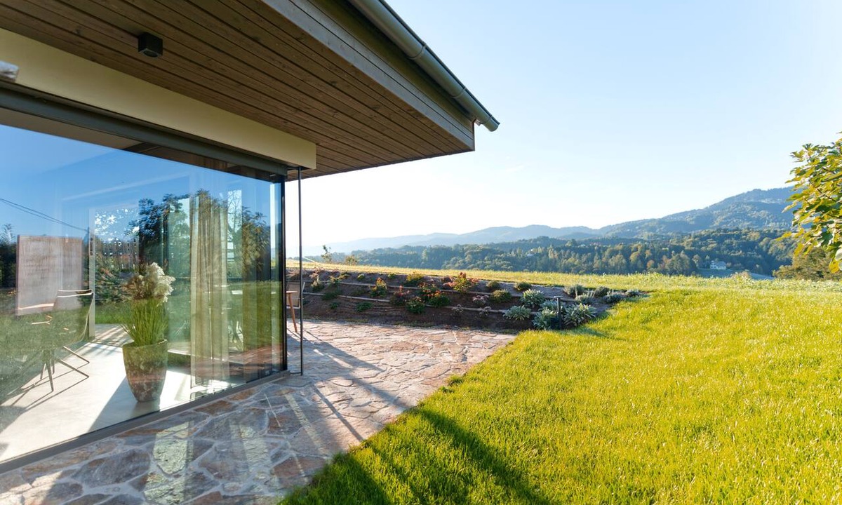 Eibiswald House | Stunning view | 2 bathrooms, 2 toilets, fireplace, electric charging station