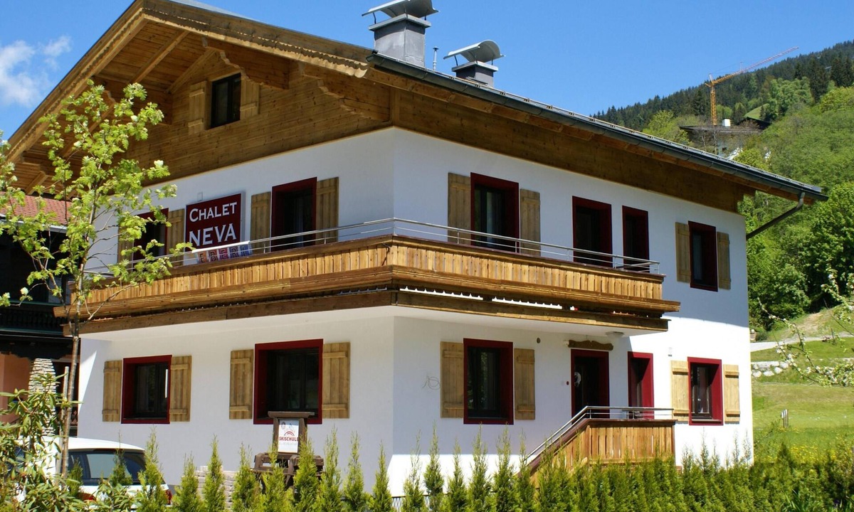 Saalbach Ski Chalet | Superior chalet with wellness near the centre