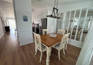 2 bedroom plus den and 2 bath in Naples
