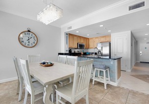 🌞Fab Views-BeachFRONT-Balcony-Grandview East 304🌞 in Panama City Beach