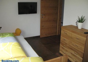 Haus am See Ried im Oberinntal