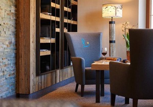 Hotel ∙ Single room, shower and bath, toilet, balcony