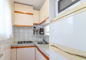 La Farella La Coma 65 - Apartment with sea views in Llança