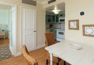 Tradewinds 406- Amazing Coastal Cottage Beachside Condominium at the Tradewinds on Marco Island! in Marco Island