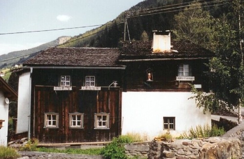 See House | 1 min. from the ski area, 500m to the toboggan run, very old house with charm.