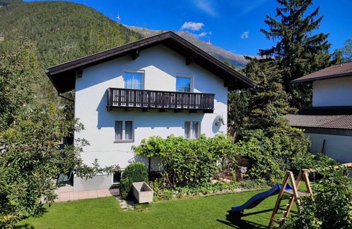 Prutz Apartment | 110 m² Apartment ∙ 4 bedrooms ∙ 8 guests