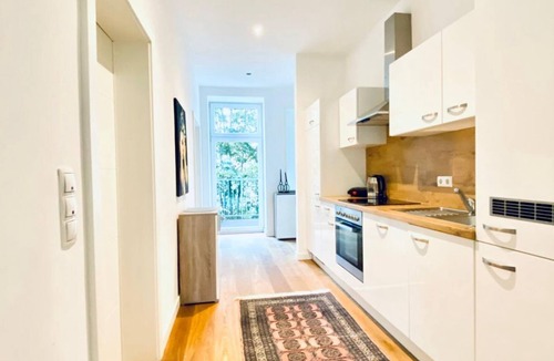 Brigittenau Apartment | 12 min to Praterstern - elegant 2BR Apt w/Balcony