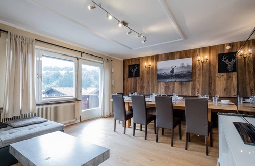 Hopfgarten Markt Ski Chalet | 150 m² Chalet ∙ 4 bedrooms ∙ 14 guests