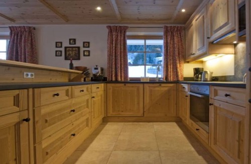 Sankt Anton am Arlberg Ski Chalet | 18TH CENTURY CHALET APARTMENT NEXT TO NASSEREIN LIFT STATION