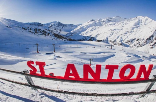 Sankt Anton am Arlberg Ski Chalet | 18TH CENTURY CHALET APARTMENT NEXT TO NASSEREIN LIFT STATION