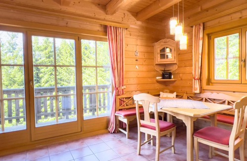 Frantschach-Sankt Gertraud Ski Chalet | 1A Chalet Enzianhuette - Wandern und Indoor Sauna