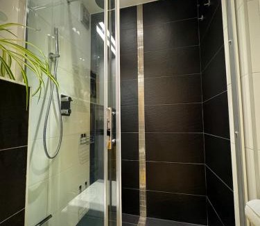 Saalbach Apartment | 3-Room Apartment with sauna and pool & walk to slopes - JokerCard included