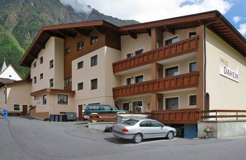 Plangeross Apartment | 322 m² Apartment ∙ 10 bedrooms ∙ 25 guests