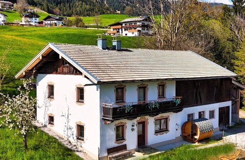 Vomperbach Apartment | A Glimpse of the Alps in the Karwendel Mountains