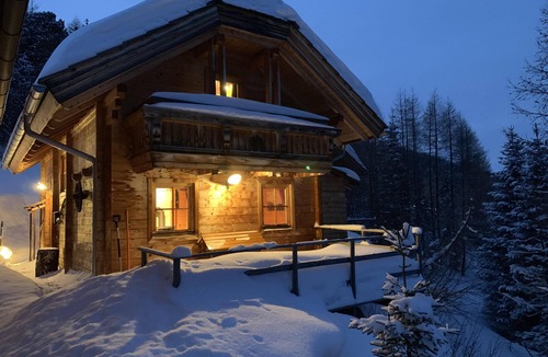 Turracher Hohe Ski Chalet | A rustic cabin at 1,750 meters with guaranteed snow and a sauna, right in the heart of the ski and hiking area!
