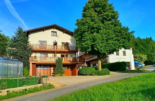 Yspertal Apartment | Adventure vacation on a farm - modern apartment with a wonderful view of the Yspertal