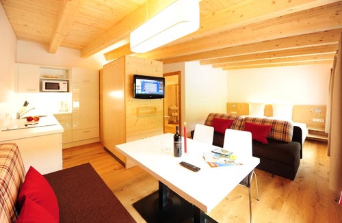 Jerzens Apartment | AlpeLux Appartement direkt an der Skipiste & im Sommerparadies