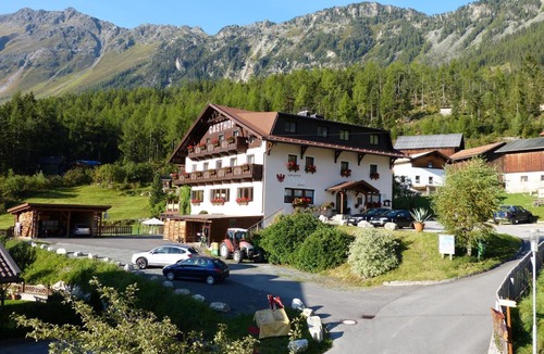 Umhausen House | Alpengasthof Köfels