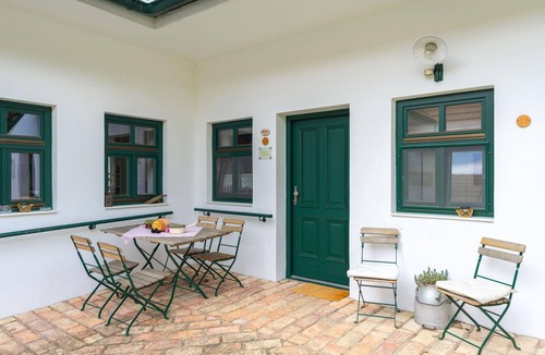Grub an der March House | An oasis of well-being near Vienna and Bratislava – accommodation on a vineyard in the Weinviertel
