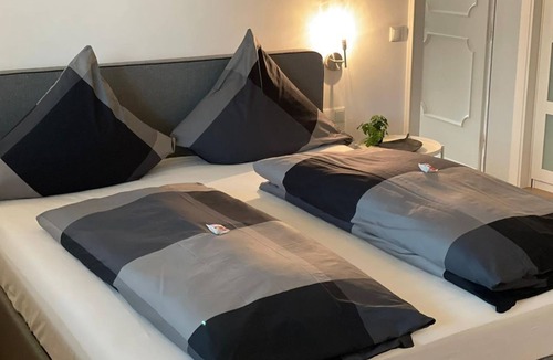 Unterburg am Klopeiner See Bed & Breakfast | Apartment/flat, bath, WC, 2 bedrooms - Pension Tulpe