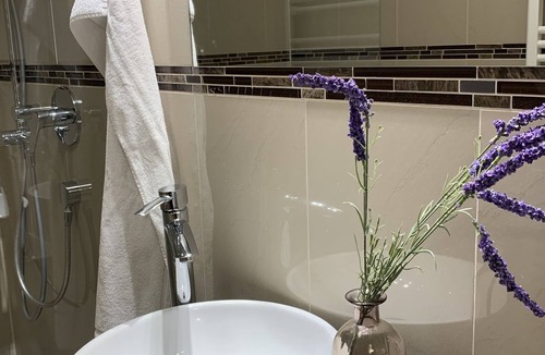 Medraz Apartment | Apartements am Kirchplatz: Centrally located holiday apartment in Fulpmes