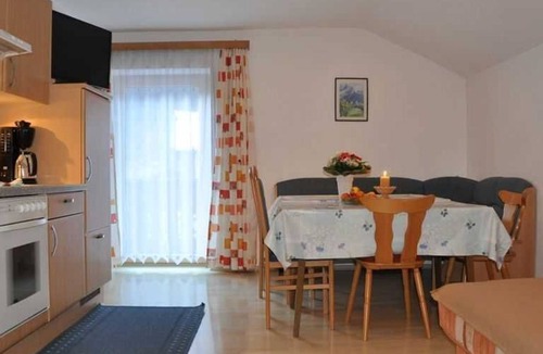 Oetz Apartment | Apartment Alpenrose for 2-3 persons - Apartments Ferienwohnungen PFAUSLER Oetz