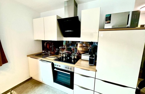 Techelsberg am Worther See Apartment | Apartment 'Auszeit Im Grünen' with Shared Terrace, Private Garden and Wi-Fi