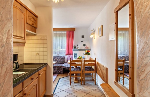 Leutasch Apartment | Apartment "Enzian 1" with Mountain View, Private Terrace & Wi-Fi
