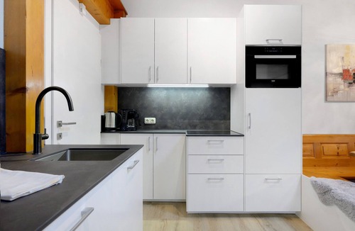 Saalbach-Hinterglemm Apartment | Apartment Goodlife B10 – 100 m to Kohlmaisbahn, Steps from Town Center