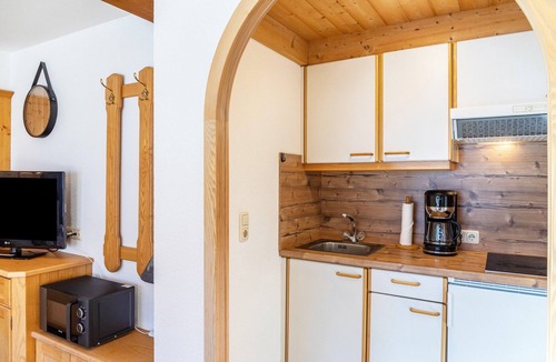 Nesselwaengle Apartment | Apartment 'Hahnenkamm - 12' with Mountain View, Private Balcony and Wi-Fi