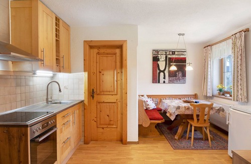 Hart im Zillertal House | Apartment 'Haus Hart Im Zillertal' with Mountain View, Shared Terrace & Wi-Fi
