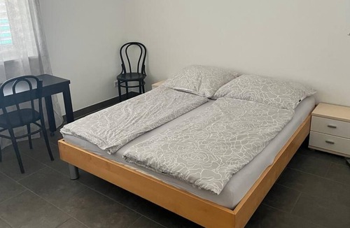 Hard Apartment | Apartment in a quiet location