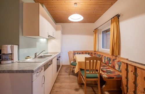 Neustift Im Stubaital Apartment | Apartment in Milders near Stubai Glacier
