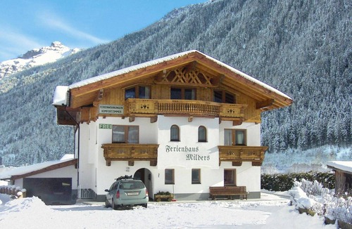 Neustift Im Stubaital Apartment | Apartment in Milders near Stubai Glacier