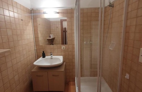 Ebene Reichenau Apartment | Apartment Near Hiking and Skiing in Nockberge