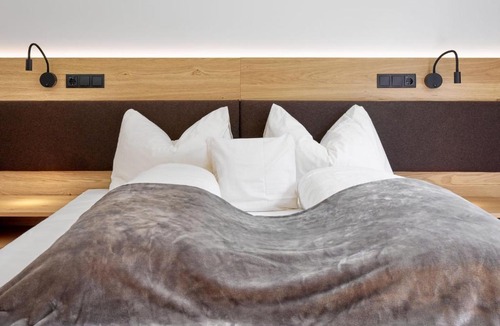 Oberried Apartment | Apartment s`Groasse am Hannesnhof by Interhome