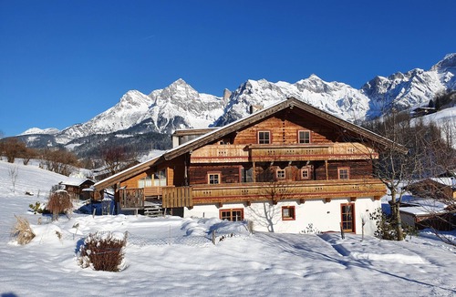 Maria Alm am Steinernen Meer Apartment | Apartment "Steinernes Meer" with Balcony, Mountain View at an Organic Farm