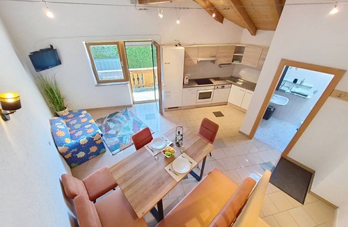 Navis Apartment | Apartment Vöstl by Interhome