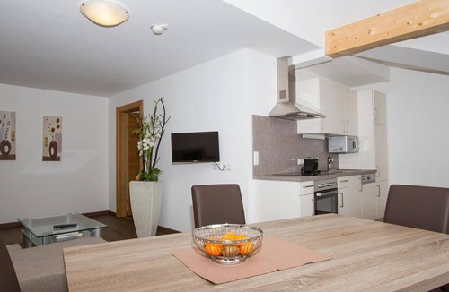 Rum Apartment | App. Family 70m² - Hotel Huberhof