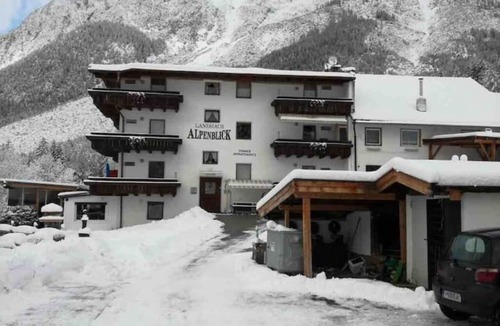 Obsteig Apartment | Appartement 110 bis 5 Personen Pool