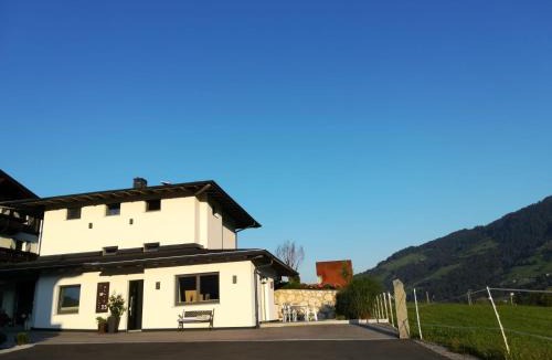 Brixen im Thale Apartment | Appartement Beate