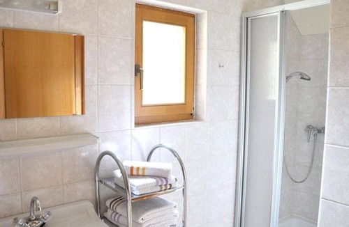 Spittal an der Drau House | Appartement »zirbenstüberl« im Herrenhaus - Laggerhof Direkt am Südufer des Millstätter Sees