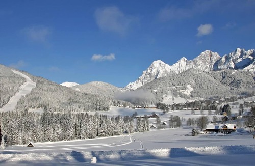 Saalfelden am Steinernen Meer Apartment | Apartment in Saalfelden near Ski Slopes