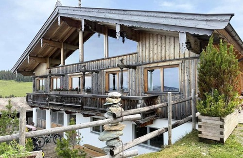 Soell Apartment | Au Hochalm - Chalet Au Hochalm - hut, shower, WC