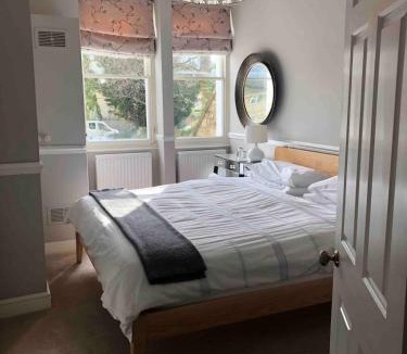 Bath Apartment | Bath Grosvenor Apartment, Bath UK