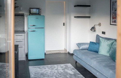 Thumersbach Apartment | Beautiful apartment for 3 people with WIFI, TV, terrace and pets allowed
