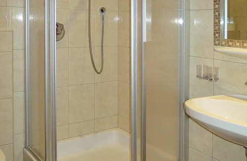 Sankt Anton am Arlberg Apartment | Beautiful apartment for 4 guests with WIFI, TV and parking