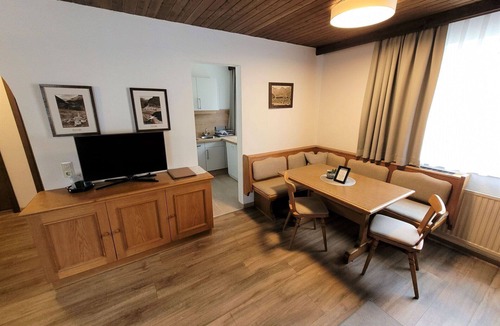 Ischgl Apartment | Beautiful apartment for 5 people with WIFI, TV, terrace and pets allowed
