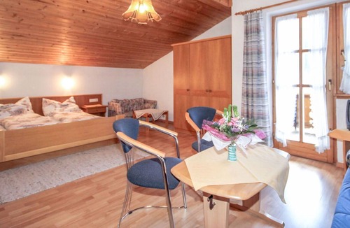 Pians Apartment | Beautiful apartment for 6 people with WIFI, TV, patio, pets allowed, panoramic view and parking